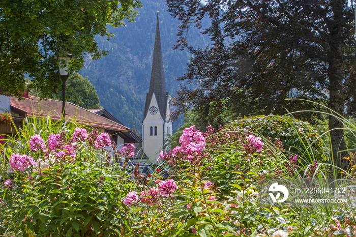 Bayrischzell的Kirche und Kurpark