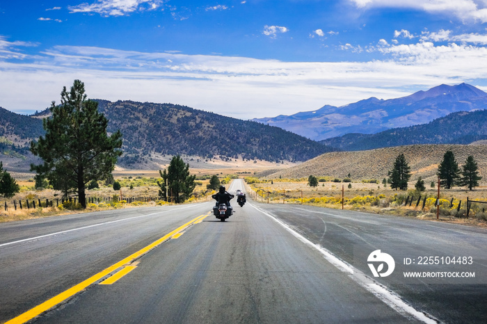 Travelling on highway 395 on a sunny autumn day, Eastern Sierra mountains, California