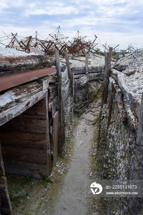 Schützengräben aus dem 1. Weltkrieg in den Ardennen nahe Verdun/Frankreich