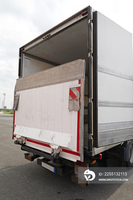 Loading Truck Ramp