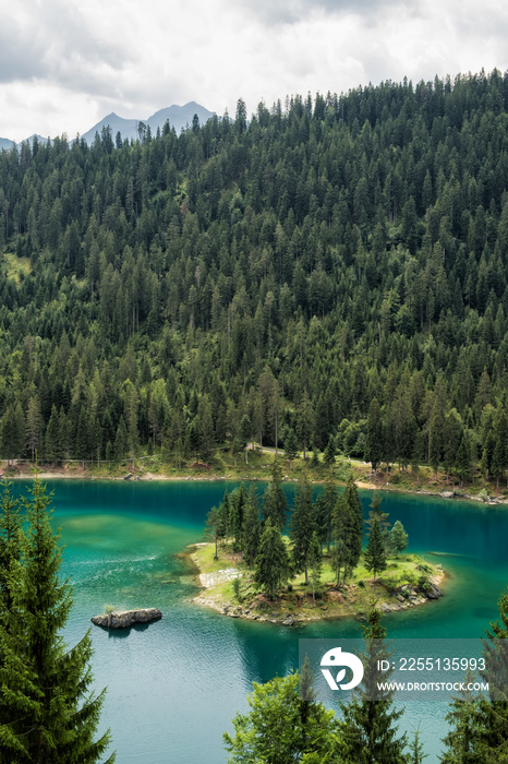 Caumasee in der Schweiz bei Flims