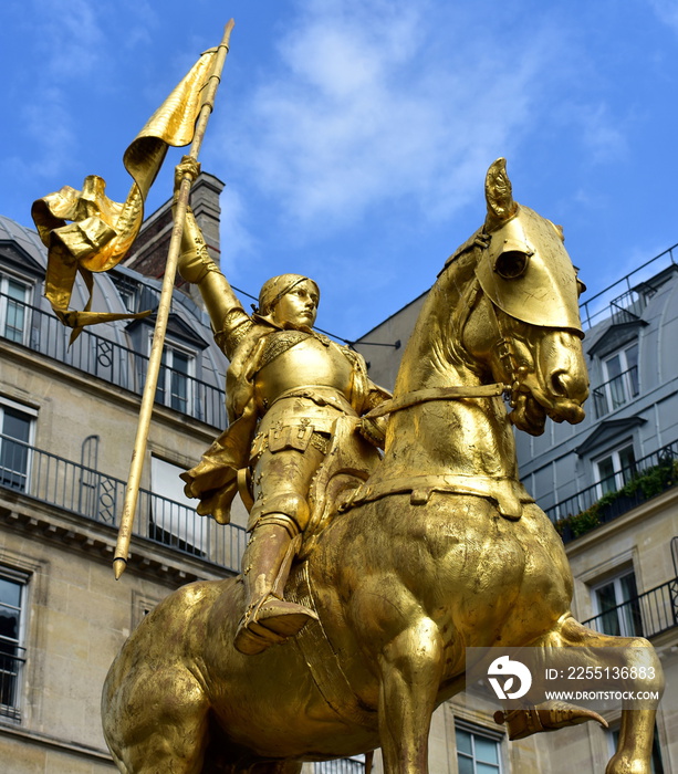 Jeanne dArc golden statue located at Place des Pyramides. Paris, France.