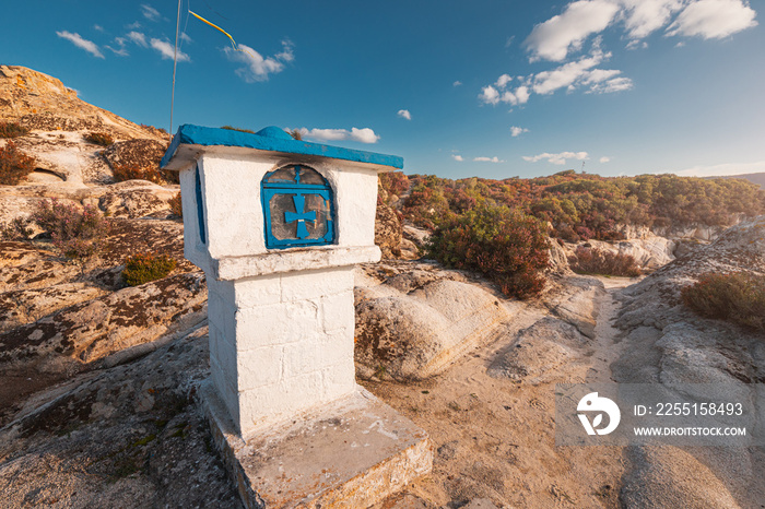 Proskinitari - a small copy of an Orthodox church installed on the roadside. A place of worship and remembrance