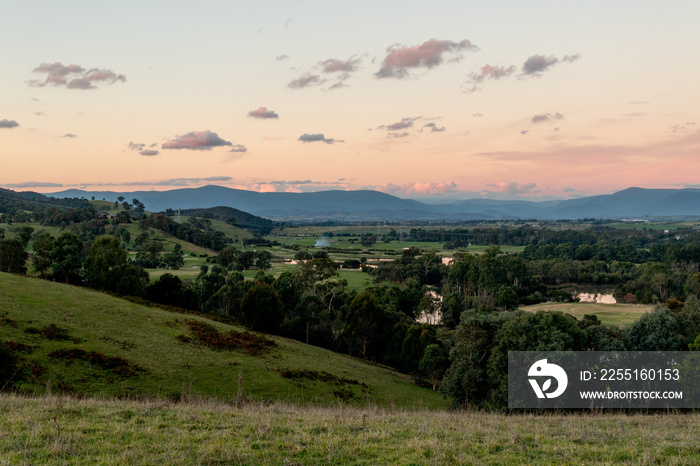 Photograph displaying the Yarra Valley located at Mount Lofty Circuit Walk (Warrandyte State Park) during sunset. Wonga Park, Victoria.