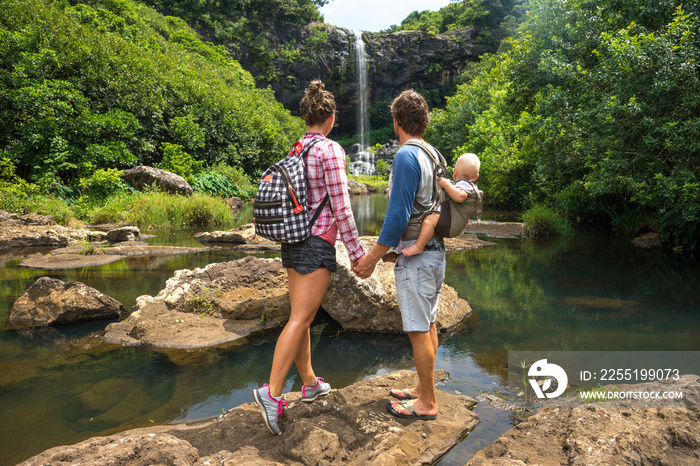 walk to the waterfalls in Mauritius