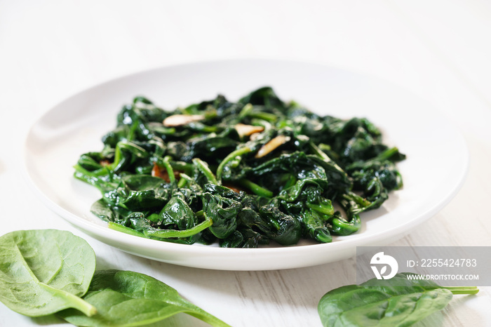 garlic sauteed spinach