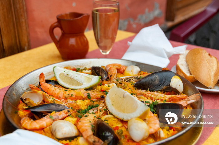 Paella de Mariscos