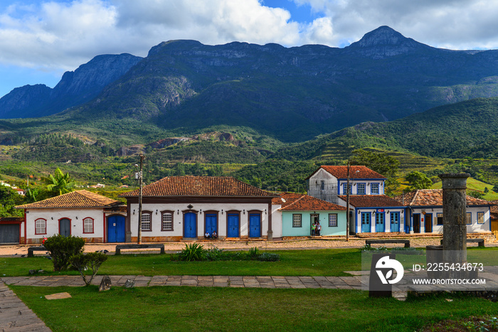 The main square of Catas Altas colonial town surrounded by the mountains of the Serra do Caraça, Minas Gerais, Brazil