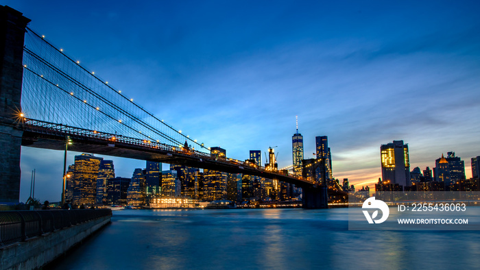 New York Skyline bei Nacht