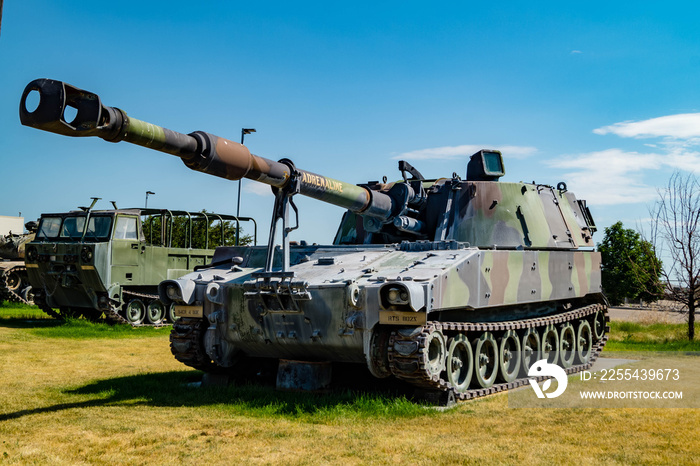 m109 self propelled howitzer