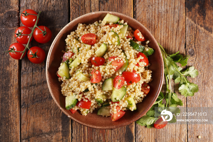 pasta salad with tomato and cucumber