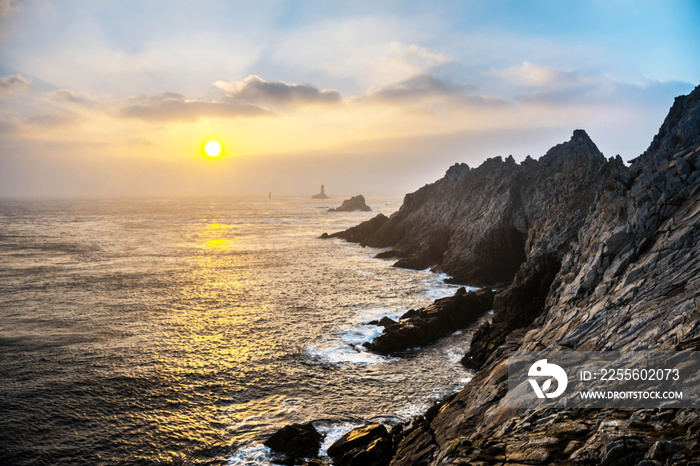 couché de soleil sur la pointe du raz