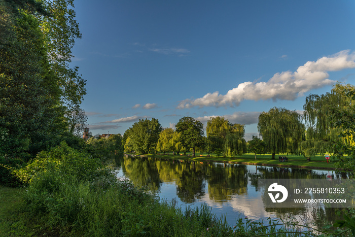 River Thames Path