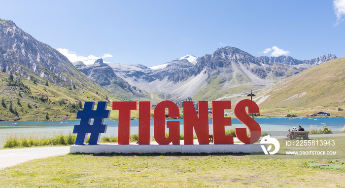 tignes dans les alpes en été en france