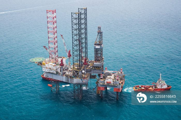 Offshore oil rig drilling platform