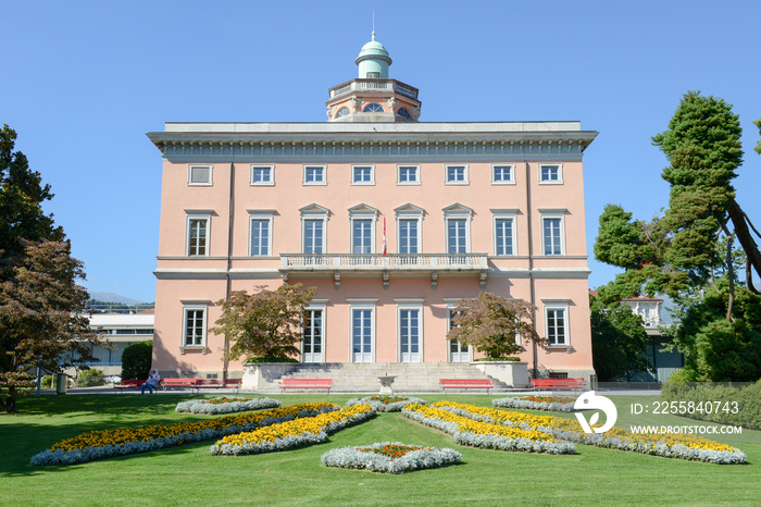 Villa on Ciani botanical park in the center of Lugano