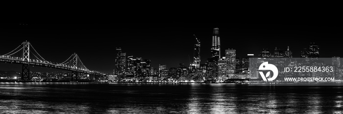 Panorama San Francisco schwarz-weiß bei Nacht