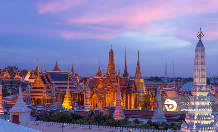 Bangkok Wat Phra Keao and the Grand palace with sunset beautiful sky.