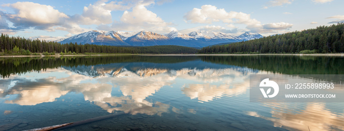 Pyramid Lake in Jasper National Park