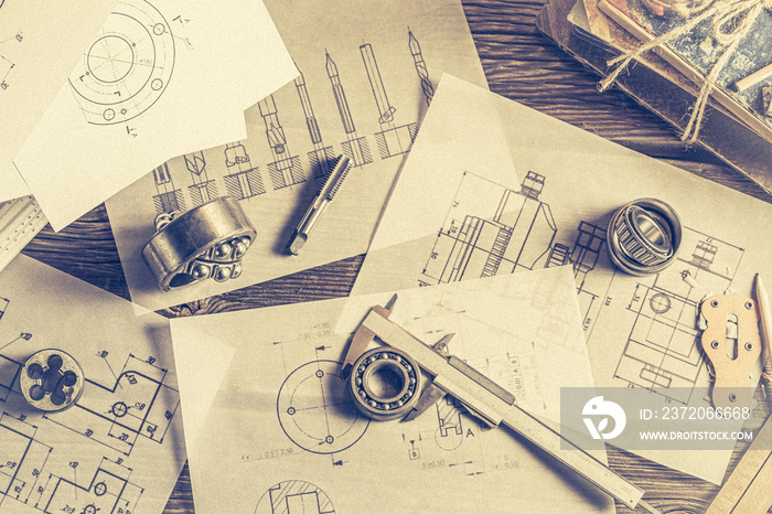 Top view of milling cutters, bearings and mechanical diagrams