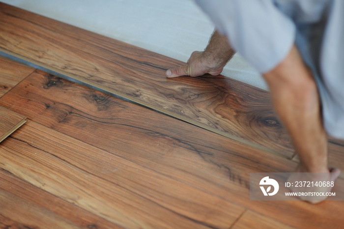 Installing laminate flooring