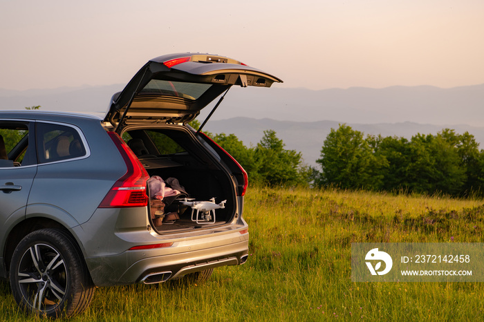 drone ready for fly in suv trunk l