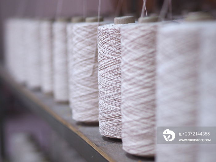 纺织线行业的一行。