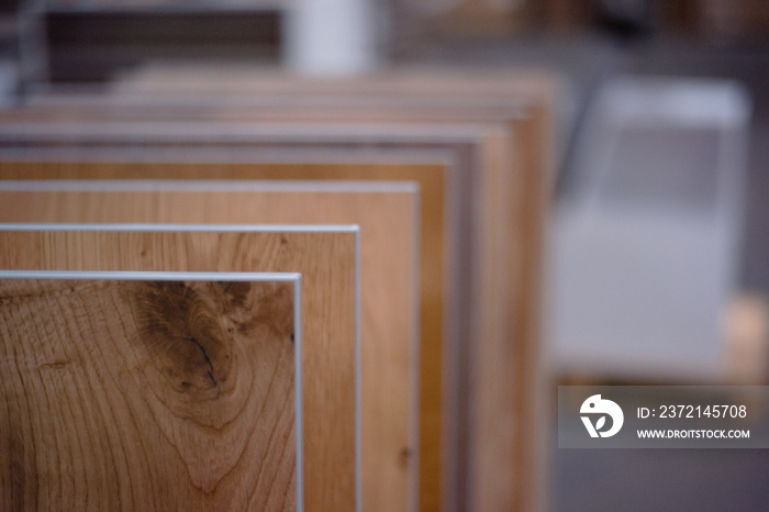 用于家庭或商业建筑地板层压材料或家具设计的木制样品。木质纹理