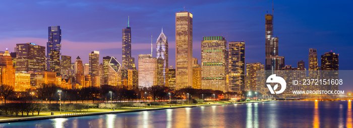 Chicago downtown and Lake Michigan Panorama