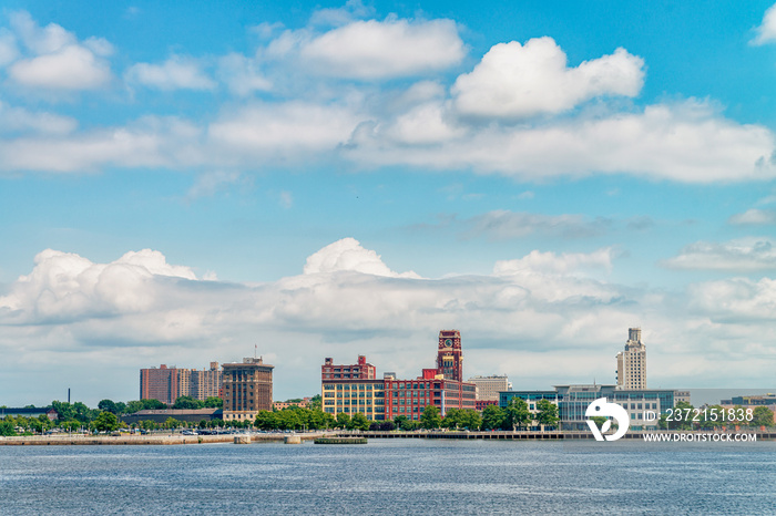 Philadelphia, USA view on city line and Delaware river 