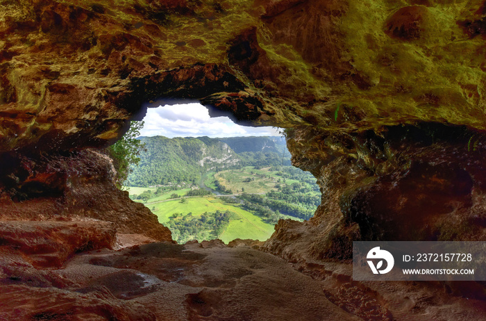 窗口洞穴-波多黎各