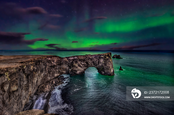 Dyrhólaey - Iceland - the rock.