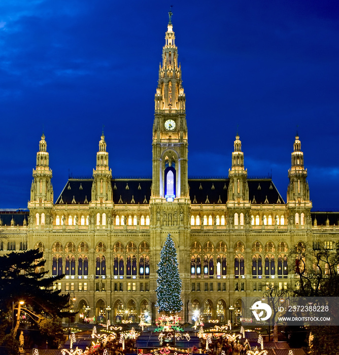 Wien beim Rathaus的Weihnachtsmarkt