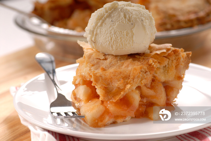 Freshly baked deep dish apple pie a la mode