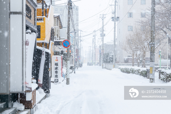 雪降る街の風景