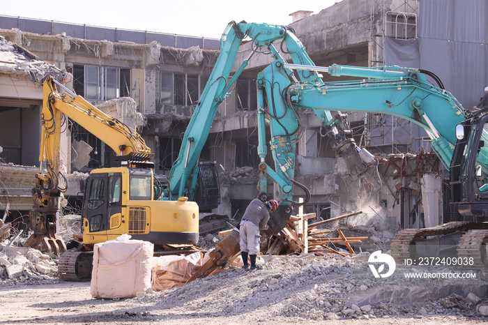 コンクリート建造物の解体工事