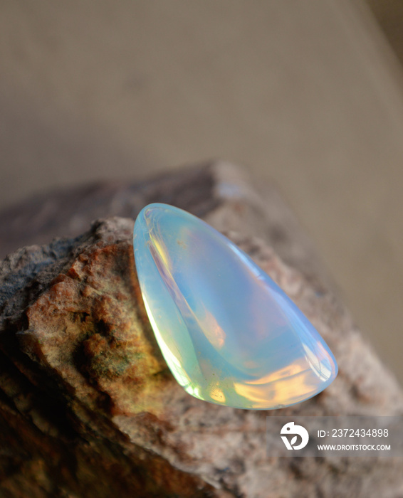 Opalite símil crystal on collection