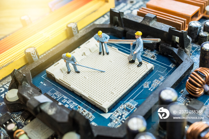 Miniature worker repairing circuit mother board