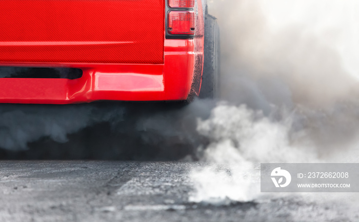 道路柴油车排气管引发城市空气污染危机