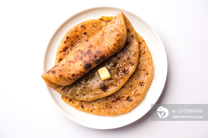 Puran Poli / Puranpoli / Holige / Obbattu - Indian sweet flatbread, selective focus