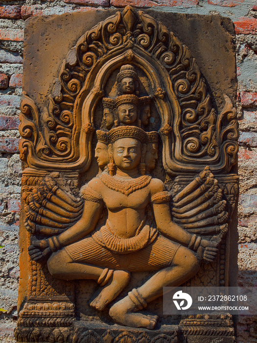 white Brahma statue in Thai temple