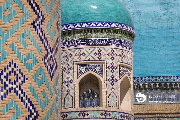 乌兹别克斯坦撒马尔罕Registeran广场清真寺和宗教学校建筑群的碎片