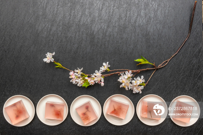 桜色のゼリー　Japanese sweets spring cherry jelly 