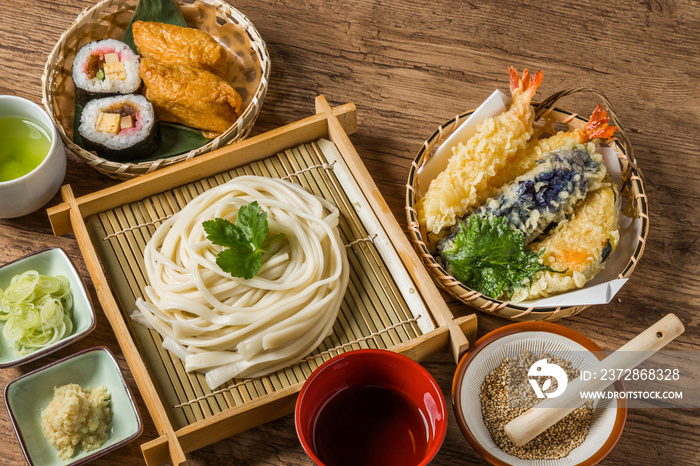 手打ちうどん　homemade noodles of Japan(udon)