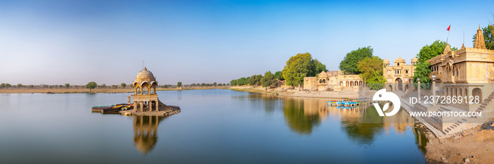 Gadisar lake in the morning at Jaisalmer, Rajasthan, India. An UNESCO World herritage.