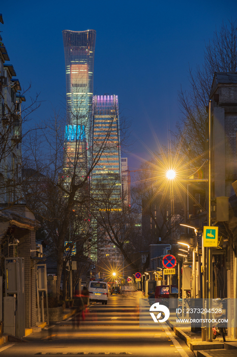 北京西总部胡同夜景