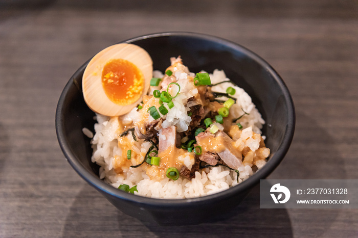 チャーシュー丼