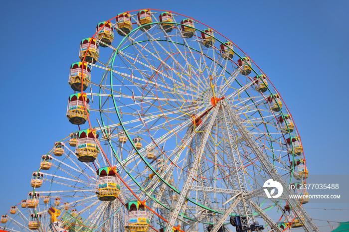 Giant ferris wheels