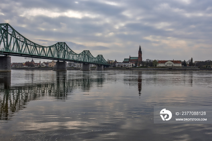 Widok na Włocławek od strony Wisły