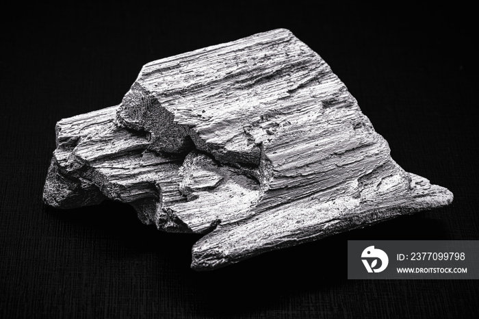 Tellurium is a solid chemical element, used in metallurgy, in alloys for cast iron, stainless steel, copper and lead alloys.